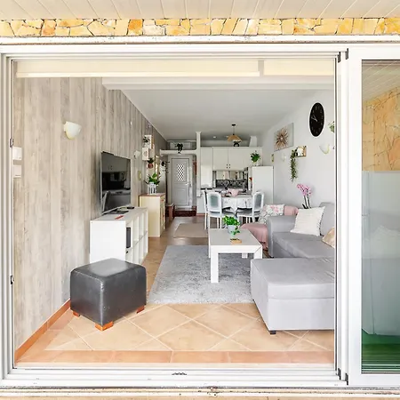 Villa Maison Du Soleil By Seareen